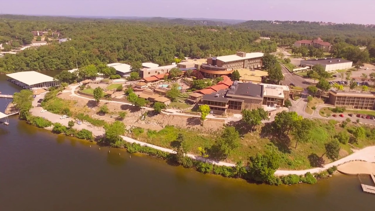 The Lodge of The Four Seasons | The Resort
