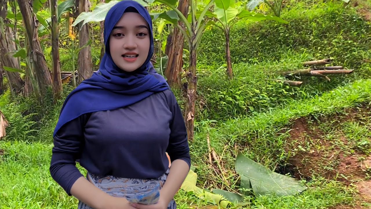 KEMBANG DESA CANTIK ALAMI HIDUP SEDERHANA DI PELOSOK PEDESAAN SUMEDANG JAWA BARAT
