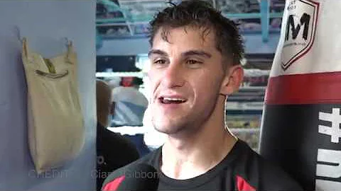 ROBBIE VERNON talks about amateur boxing days, goi...