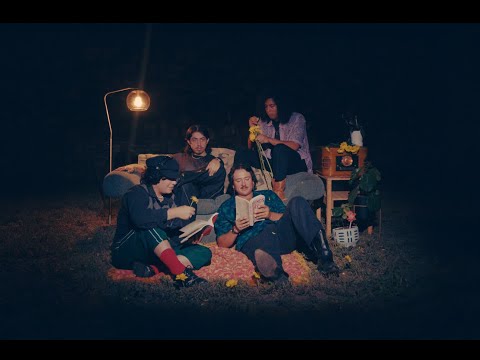Luna Luna - something bout u (Official lyric video)
