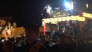 2014(平成26年)神明町の山車、夜の北条海岸メイン会場入場。南総里見まつり。