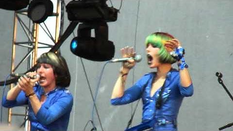 Robots In Disguise - "Argument" live (HD)