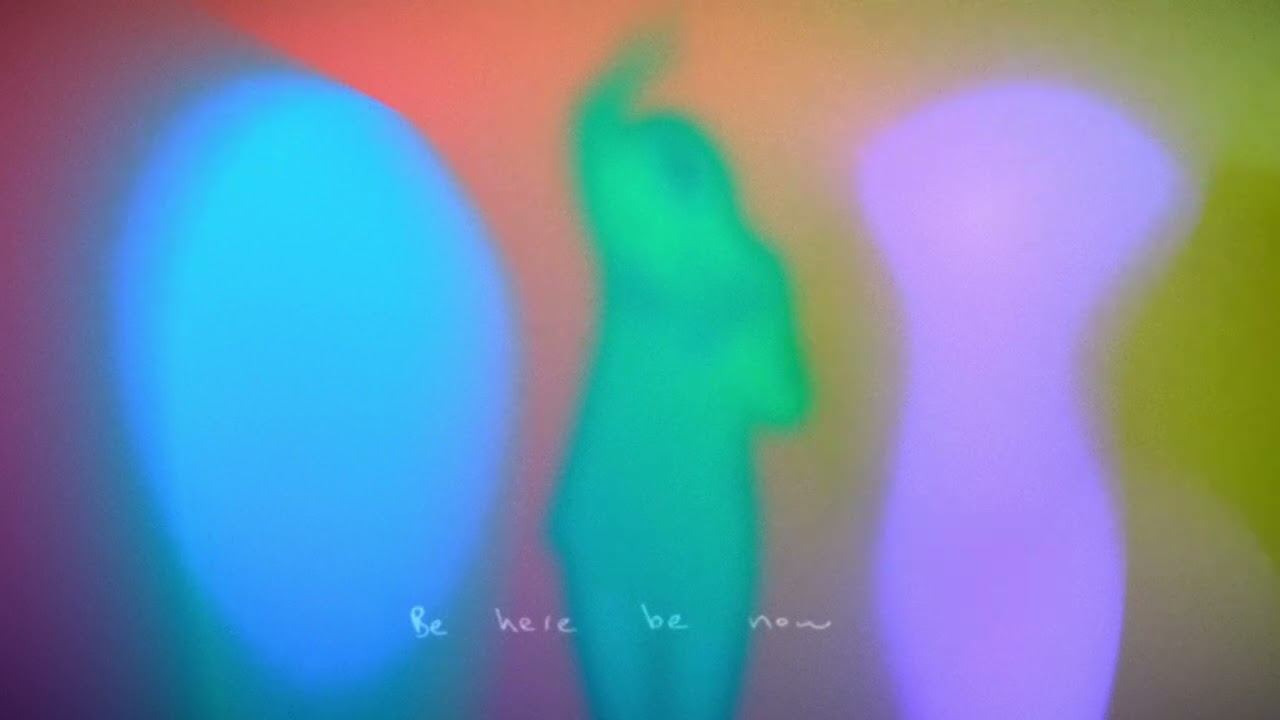 Guarda SALT - OFFICIAL VISUALISER su YouTube Guarda SALT - OFFICIAL VISUALISER su YouTube
