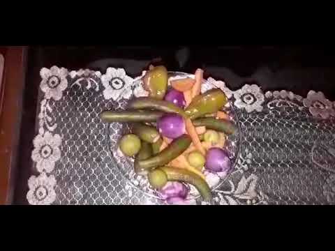 مافيش حاجه ب تترمى فى الخضار نوعت فيه وعملته طرشى بلدى