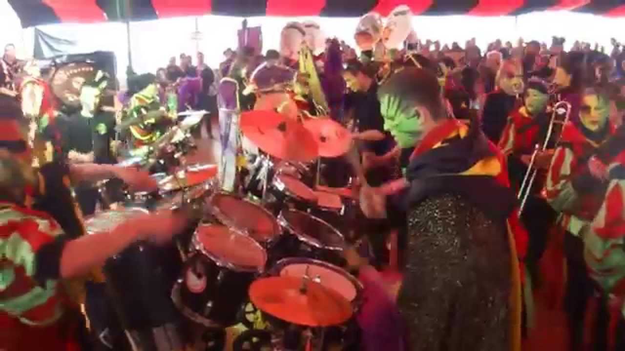 Guggenmusiks Les Savoises'Ries+La Schtrabatze 