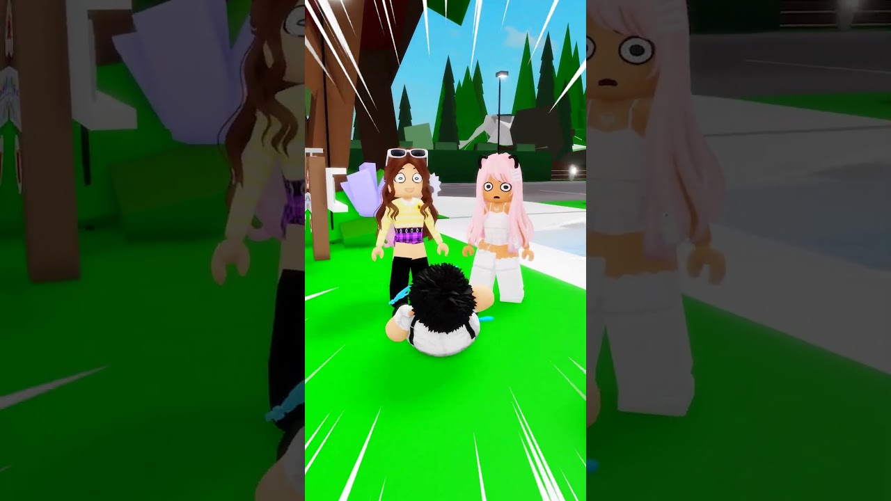his ice cream fell and he started throwing a tantrum😱😭#robloxshorts #roblox