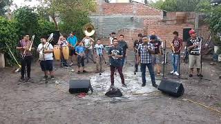 Como estas tu-La Cautivadora Banda Peligro (en vivo)