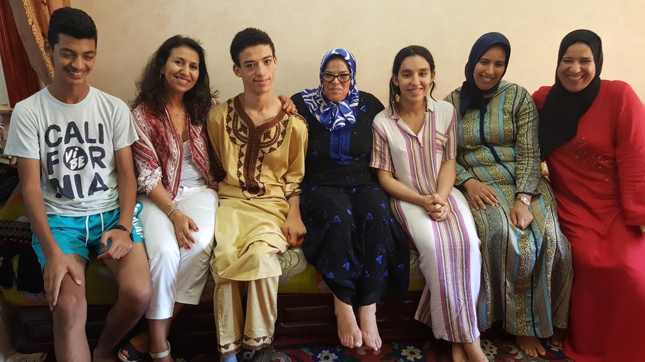 محسن .. شاب مغربي يحلق بأجنحة الإعاقة في سماء 