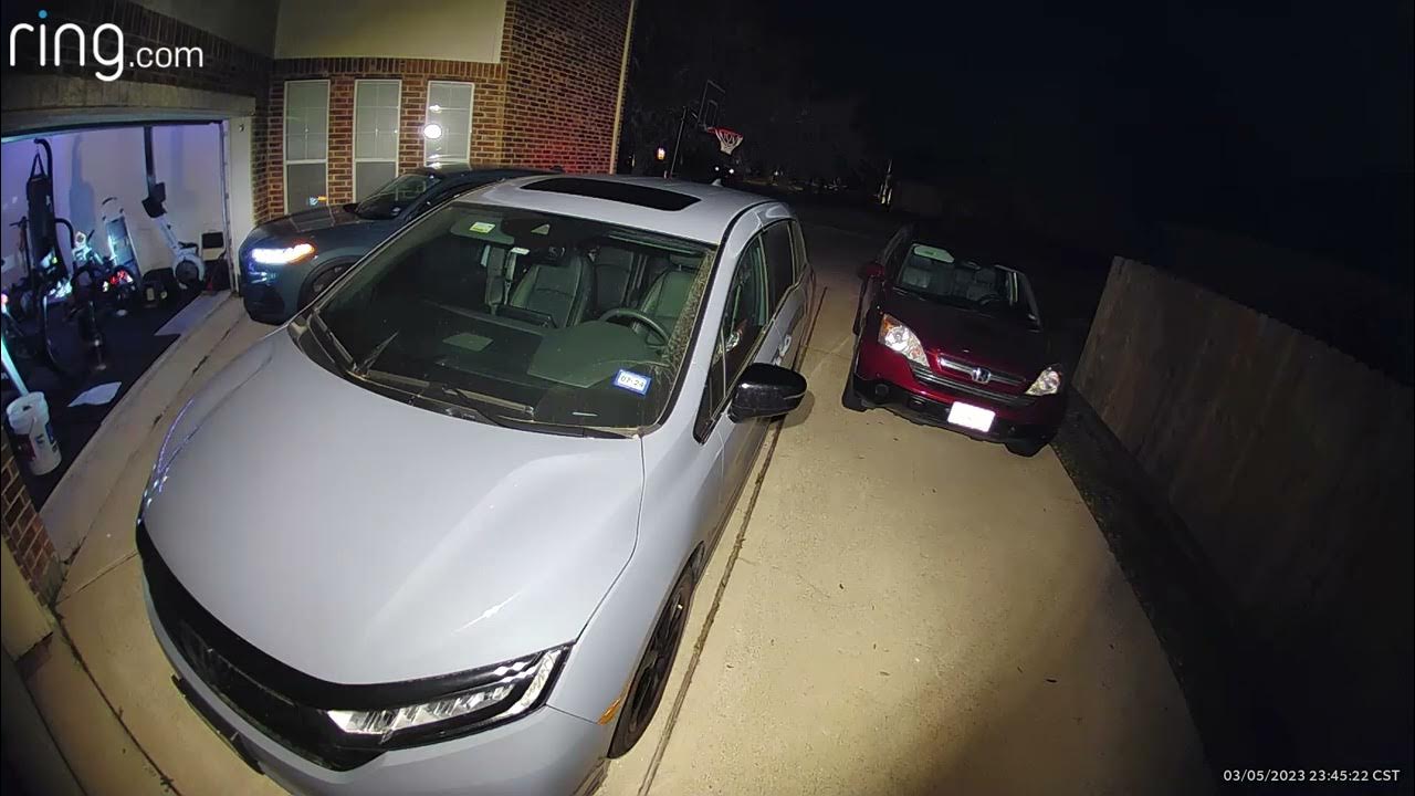 Honda Hrv 2023 back window shattered in driveway YouTube