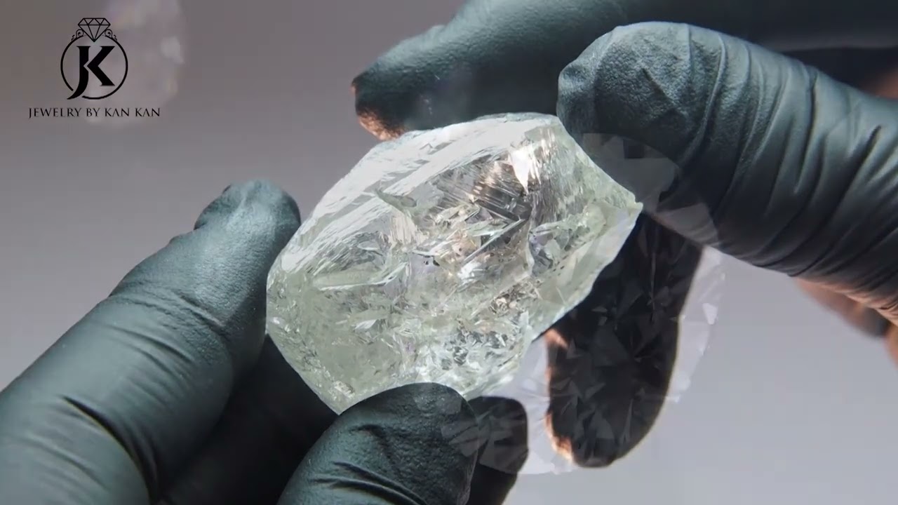 အရောင်လက်လက်ကျောက်တွေ့တိုင်း စိန် လို့ပြောလို့ရပါသလား !!ဒီ videoလေးထဲမှာ ဆက်လက်ကြည့်ရှုကြရအောင်နော်💍