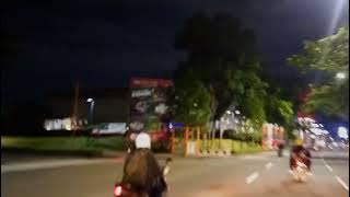 Mentahan Video Sinematik Jalan Raya Tangerang Selatan Malam Hari