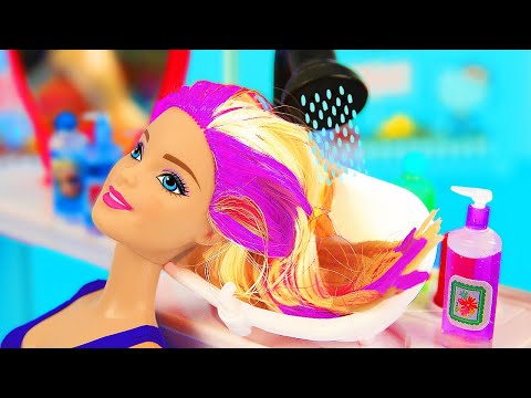 Who is going to be Barbie for Halloween?? Try this easy hairstyle 💓🎀... |  TikTok