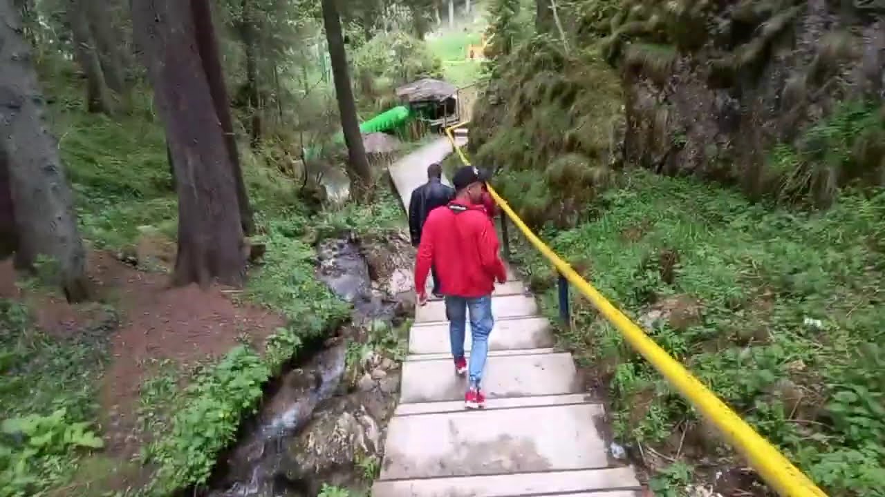 Excursie pestera Ialomitei