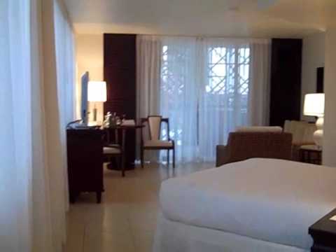 Luxurypaw.com The Mayfair Hotel & Spa, FL