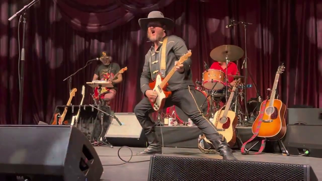 Paul Cauthen -“Cocaine Country Dancing” @Brooklyn Bowl Nashville 4/30/22