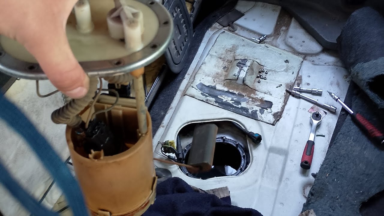 cómo limpiar tanque de nafta sin bajarlo