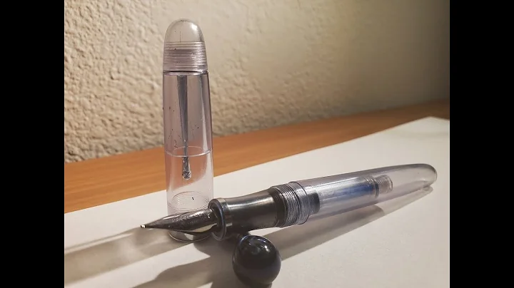 Noodlers Triple Tail flex fountain pen + diamine oxblood ink