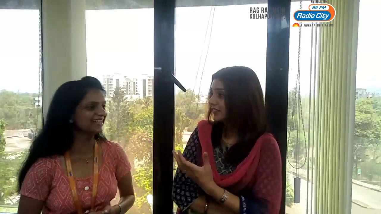 Mukta Barve Ani Paoos | Radio City Kolhapur