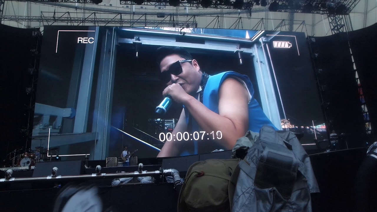 2018 PSY 흠뻑쇼 Summer Swag in Busan - Opening + Right Now