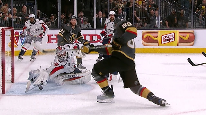 Braden Holtby saves game with miraculous stop