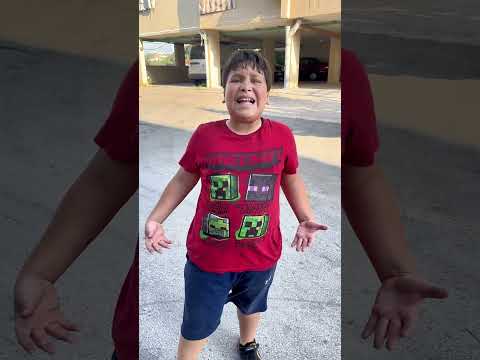 اطلع على فيل العملاق
