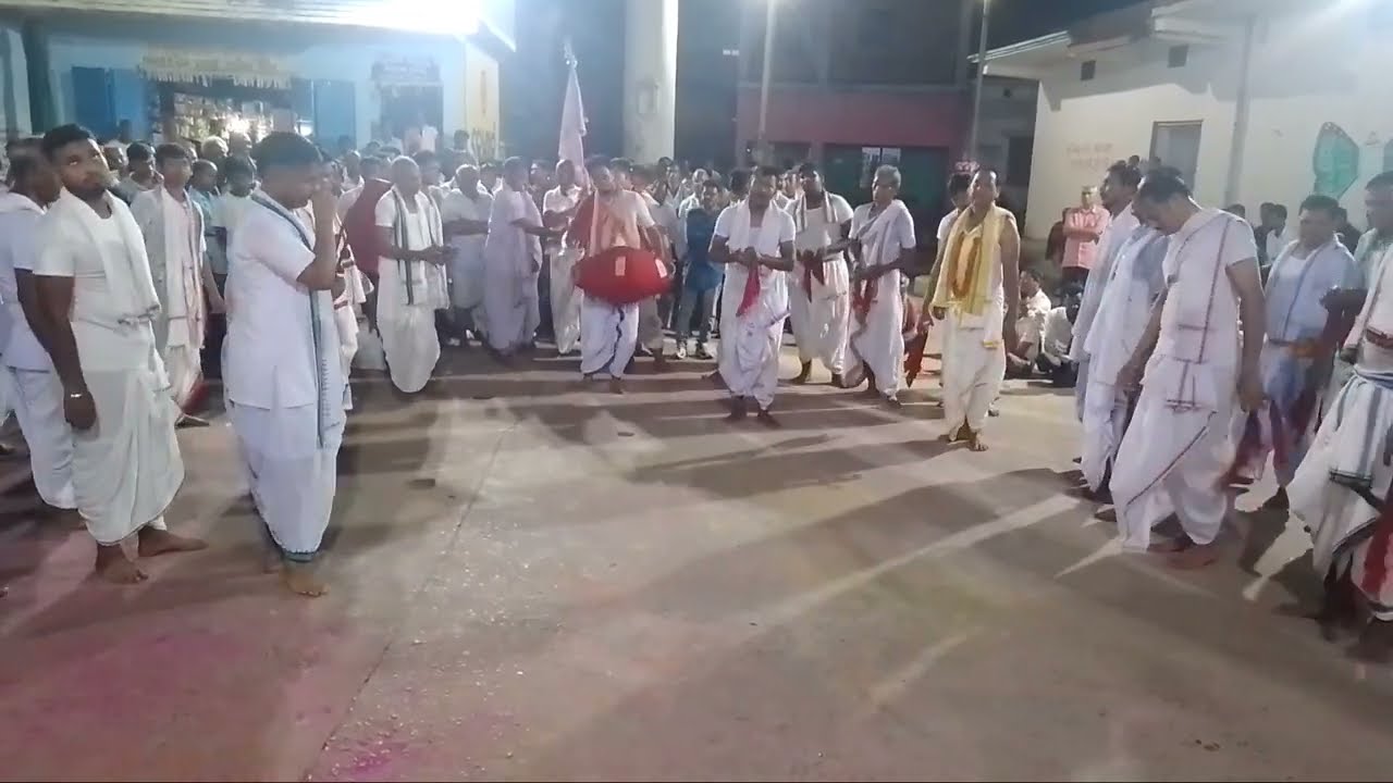 🙏ଖାଣ୍ଟି ଉଦଣ୍ଡ କୀର୍ତନ ଧନକଉଡ଼ା ଗାଈଲେ ଭଟଲି ଦଧିିବାମନ ମନ୍ଦିର 🙏 #harimeher #youtube #bhatlikirtan 