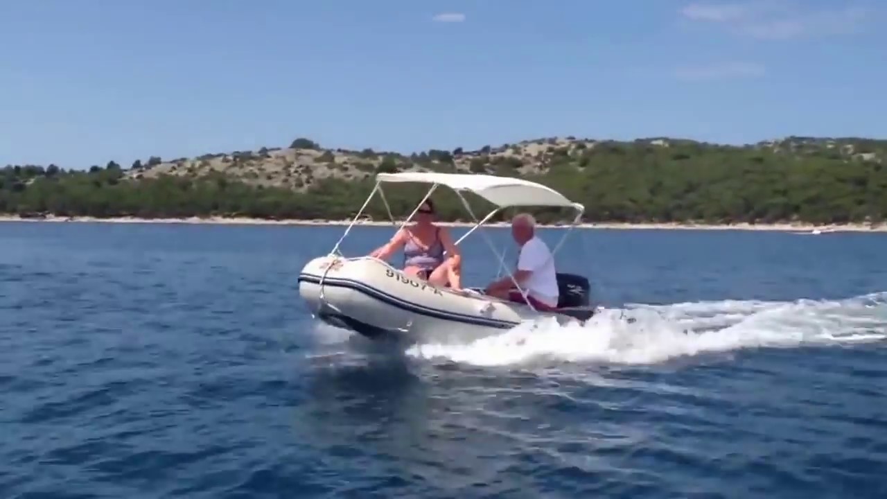 Лодка Honda HonWave T35 AE2 под мотором 15 л.с.