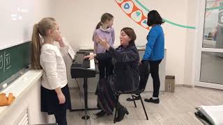 Ольгинская гимназия. Урок музыки 4 класс 2 Ольгинская гимназия. Урок музыки 4 класс 2