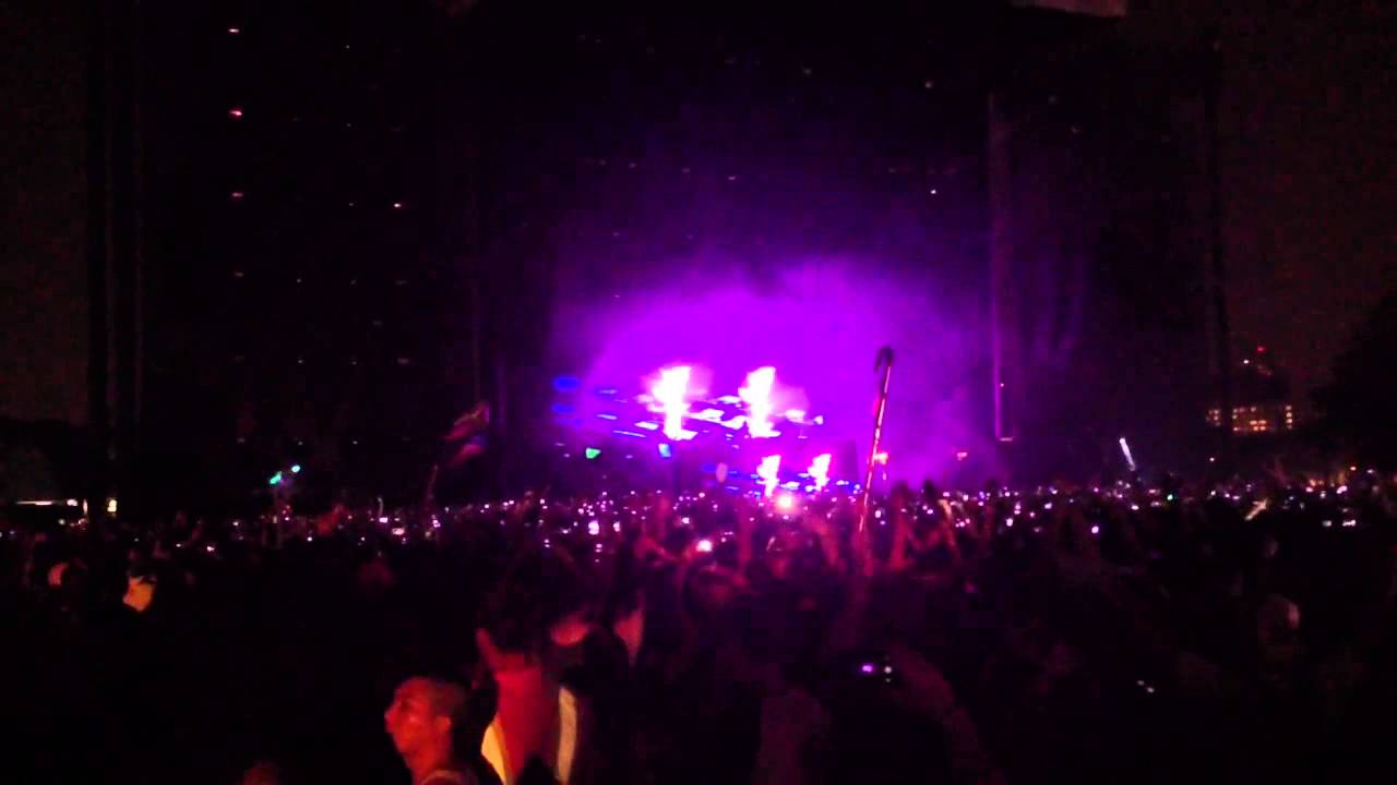Tiesto ezoo 2013 opening