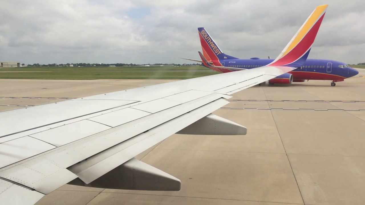 Southwest Airlines 737700 Takeoff from Indianapolis YouTube