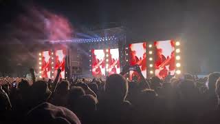 Liam Gallagher &amp; John Squire - Champagne Supernova @ Knebworth, Night 2