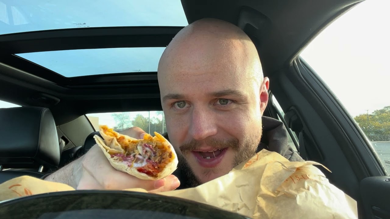 Best Item at Taco Bell? Cheesy Double Beef Burrito Taco Bell Food Review: Best Value Menu Item!