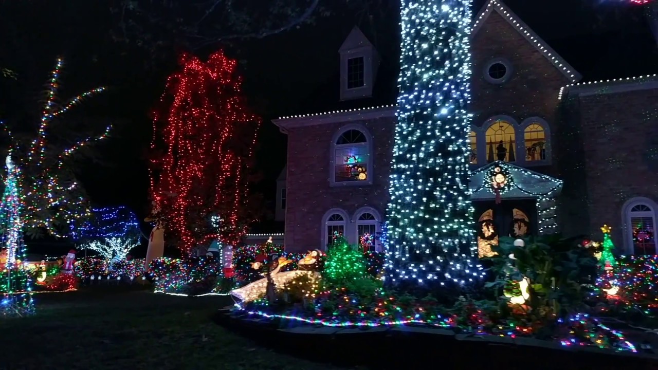Riverglen Forest Dr & Woodland Brook Dr Christmas Lights YouTube