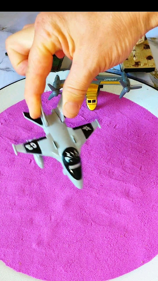 Liquid metal plane and pokemon😍 airplanesandtagiouscandle madeart