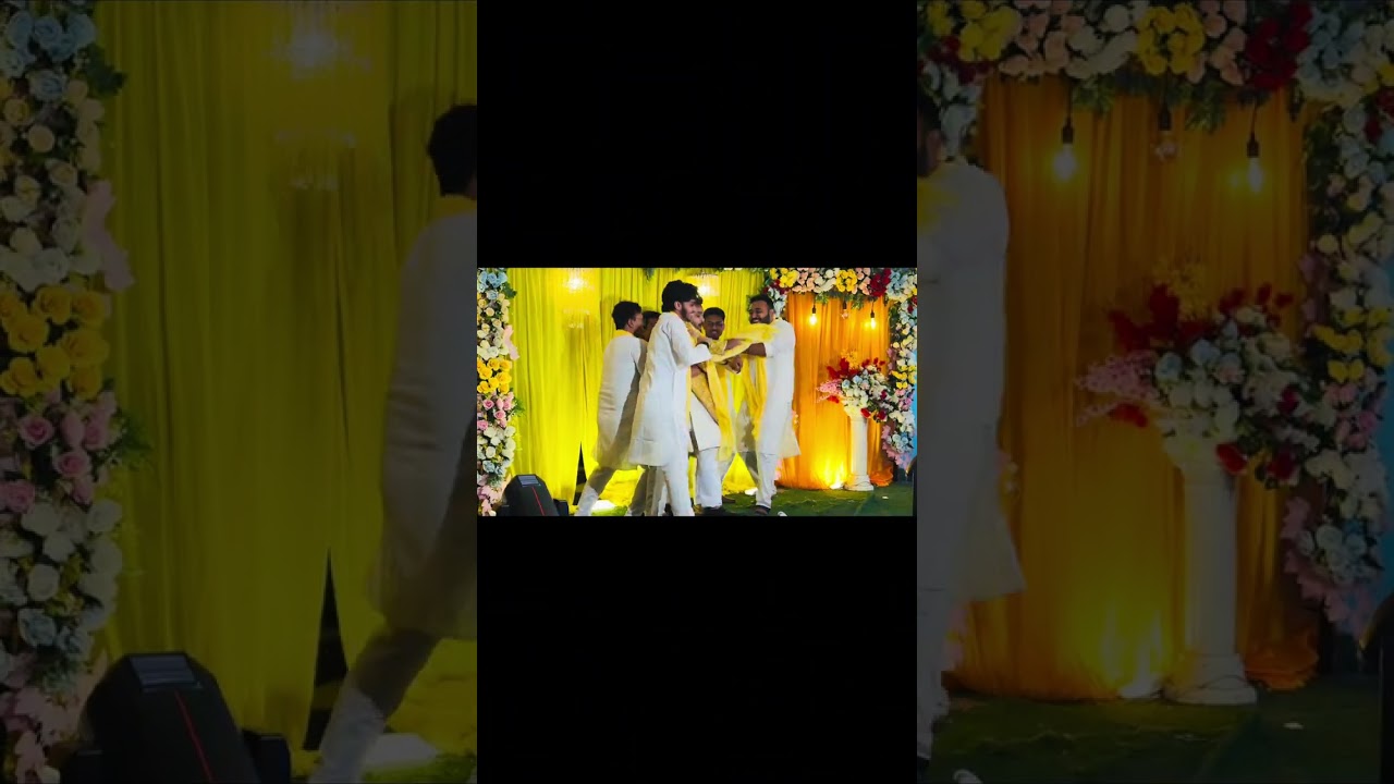 রাতের ১২ টা বাজে ছেলেদের বাড়ির হলুদে চলে গেলাম ননদের জামাইর joss joss🔥🔥dance দেখার জন্য। 😎❤️ 