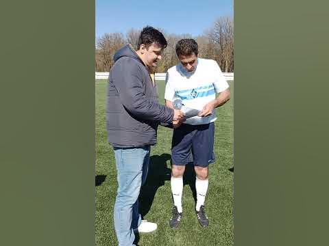 автограф футболиста - YouTube