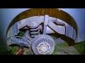 Лада Ларгус - Снятие защиты колесных арок (Lada Largus - Removing wheel arch protection)