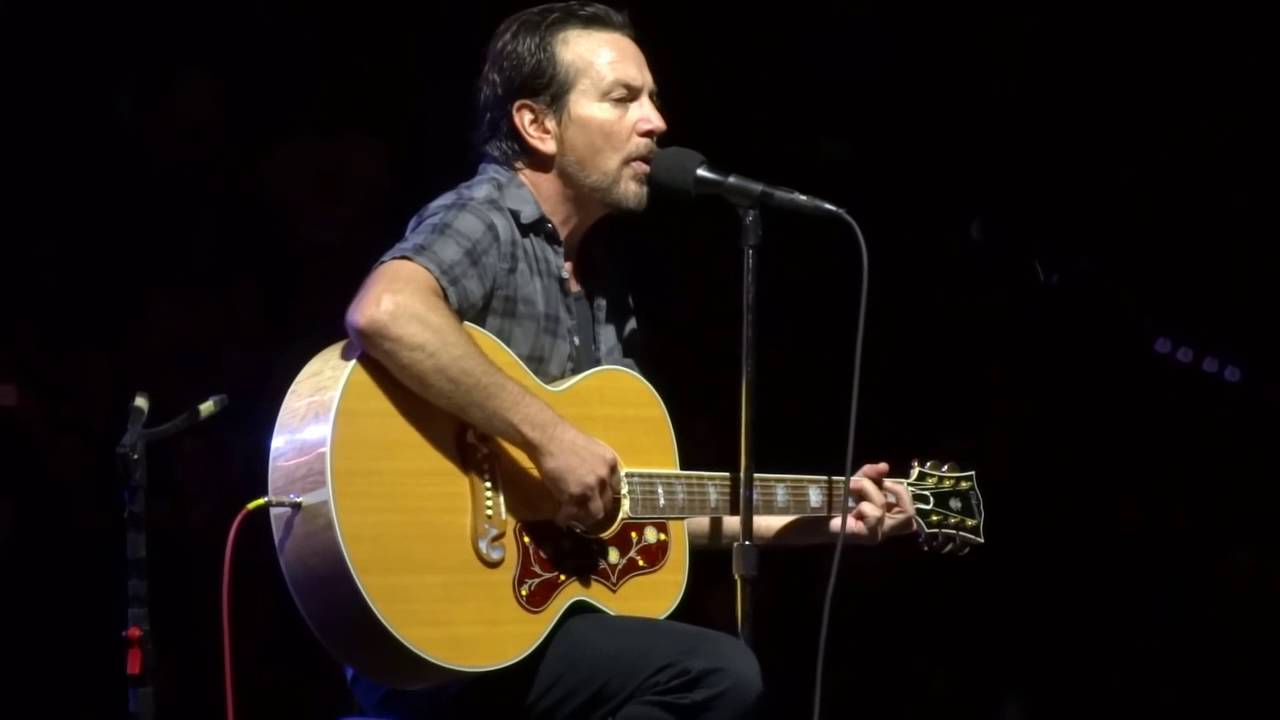 Eddie Vedder Good Woman (Cat Power Cover) Miami, FL. 2016