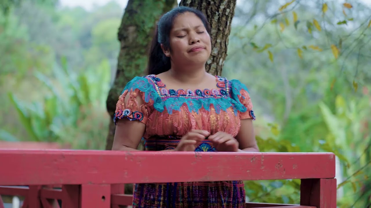 Cada vez que vengo al altar - Luciana Ajanel