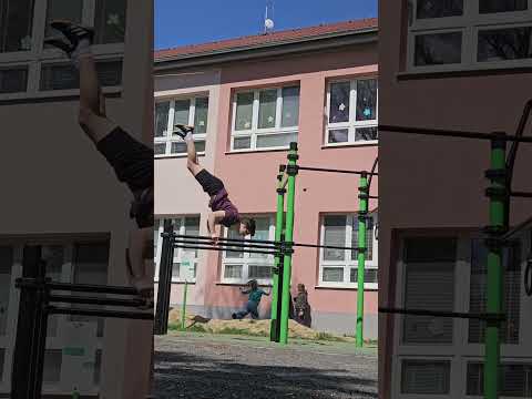 13 sec handstand hold!🔥 #motivation #calisthenics #shorts #viral #gym #jesus all glory to god✝️