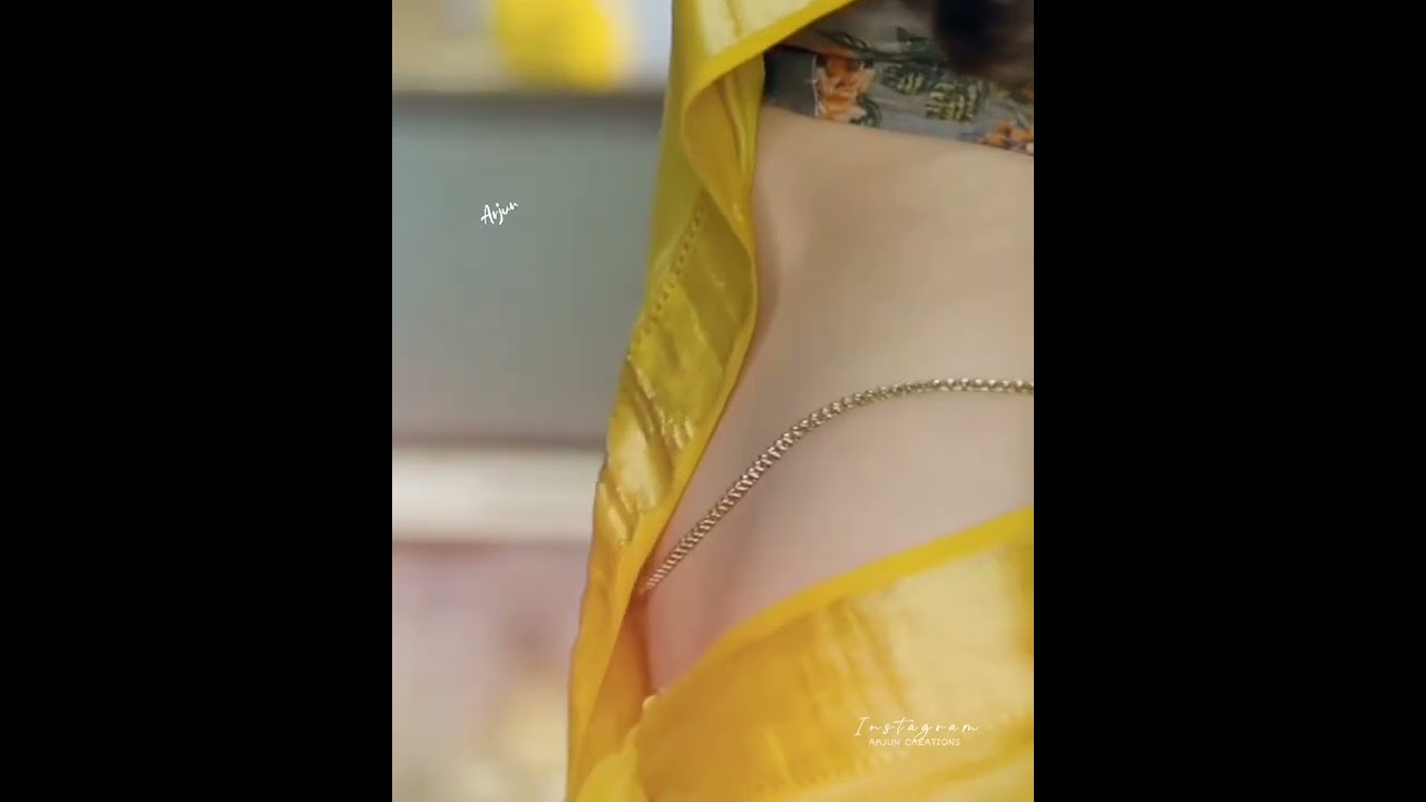 Indian hot sari girl  hotsaree