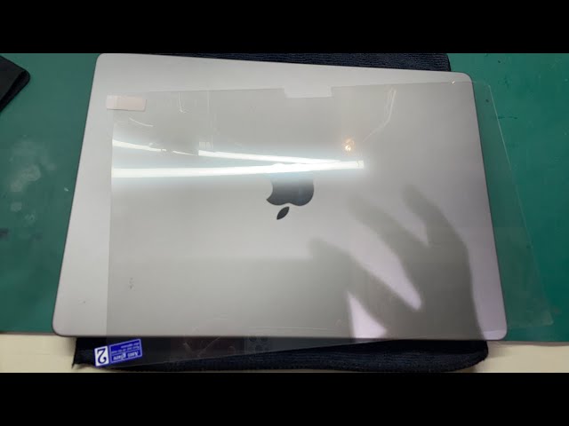 Apple MacBook Pro 14インチ 2021 M1 液晶割れ Mac修理技術の総結集】MacBookPro 14inch 2021 液晶パネル交換