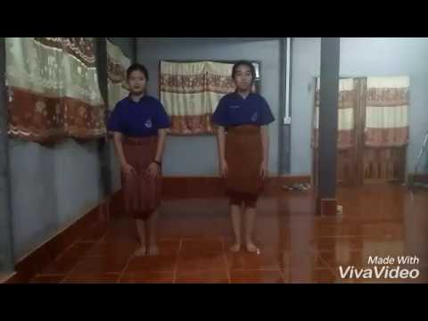 รำกลองยาว ม.4/13