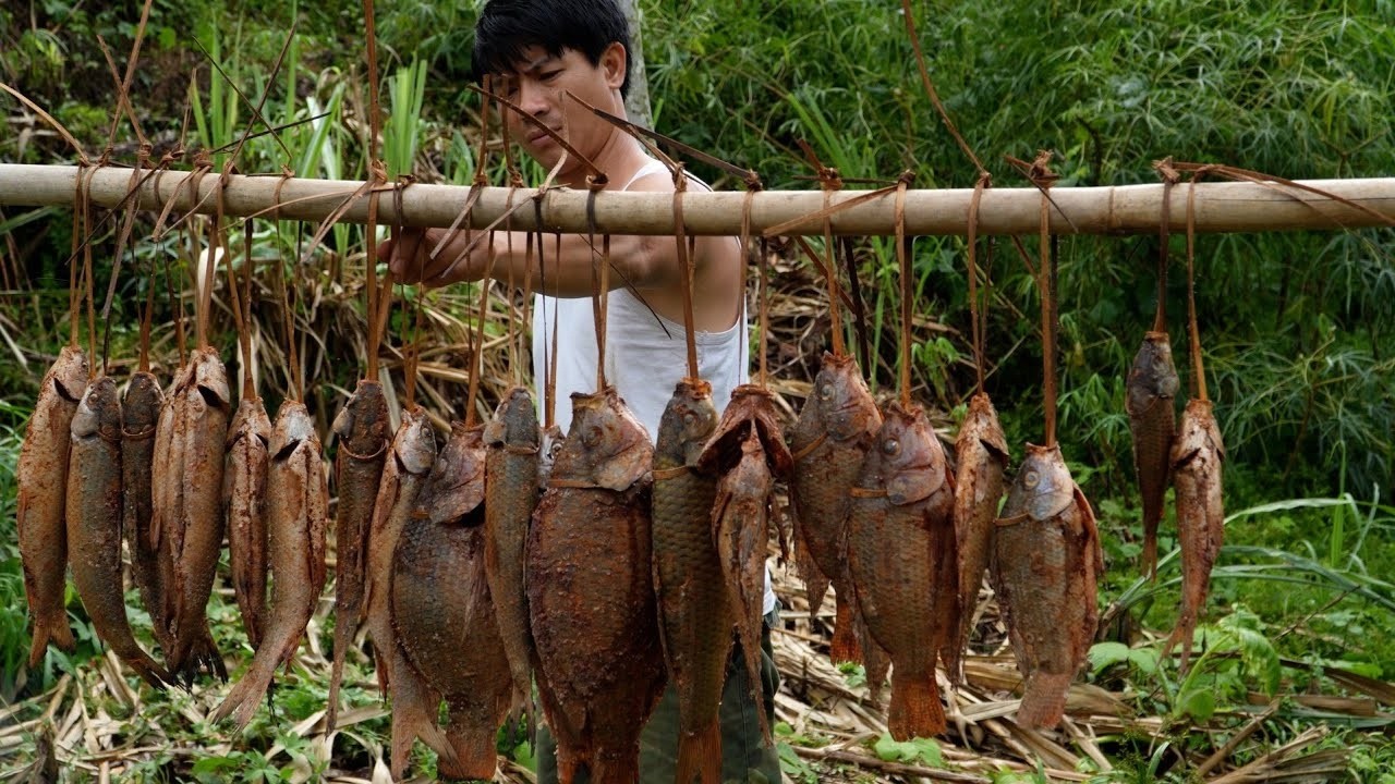 Young CEO Leaves the City for the Wild, Crafting Smoked Fish and Living the Off-Grid Dream