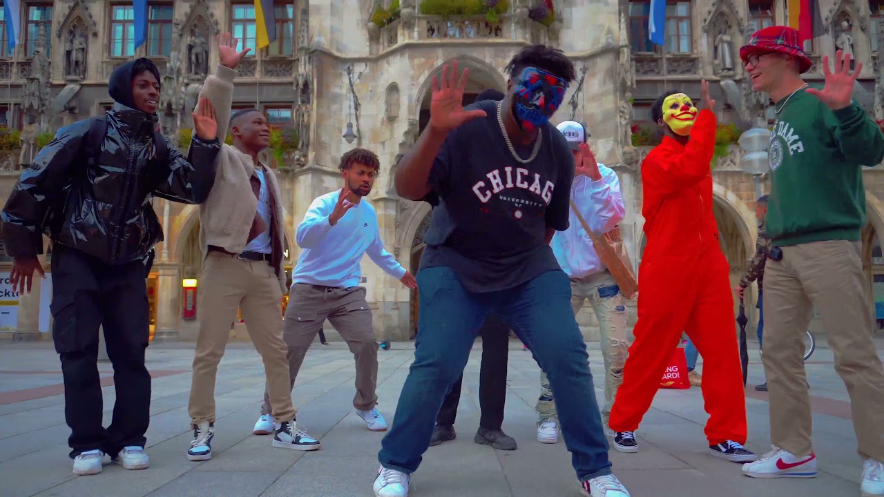 "SKI" Young Thug & Gunna in Public! (4K Dance Video) YouTube