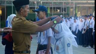 Contoh puisi tentang sekolah (singkat)