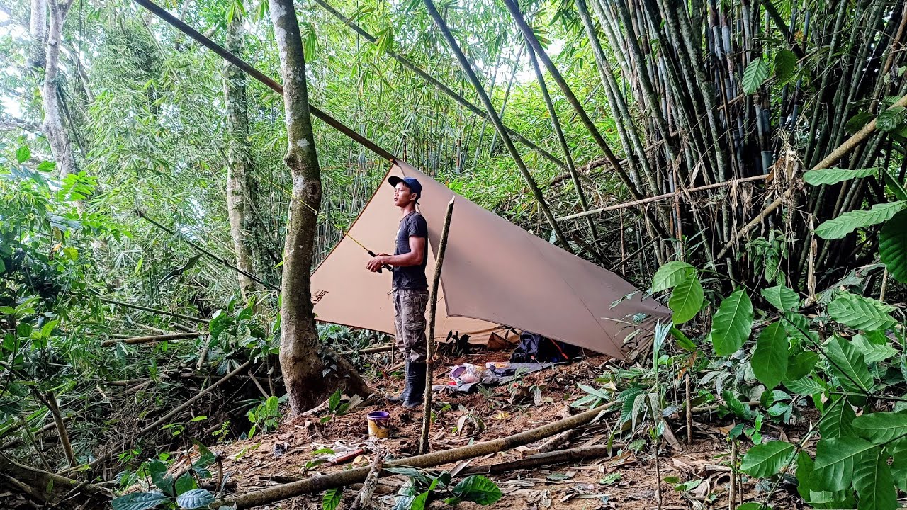 Camp fishing dikebun bambu tepi sungai banyak hasil disantap bersama keluarga 