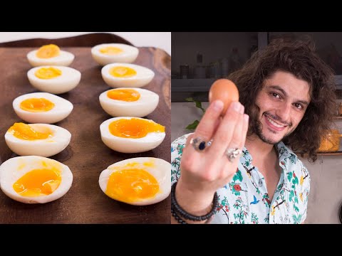 Vídeo: Como ferver ovos até cozinharem no micro-ondas: 8 etapas