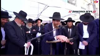 "יוסי הבן יקיר לי": אביו של יוסף אייזנטל ז"ל בבכיות בהספד בהלווית בנו שנרצח בדריסת האוטובוס 