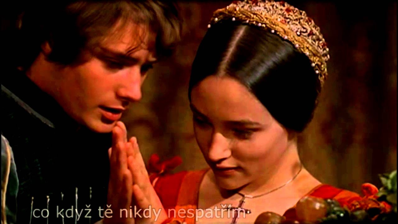 5.ROMEO  A  JULIE - KDO JE TA DÍVKA, PŘIPÍJÍM NA ZDRAVÍ